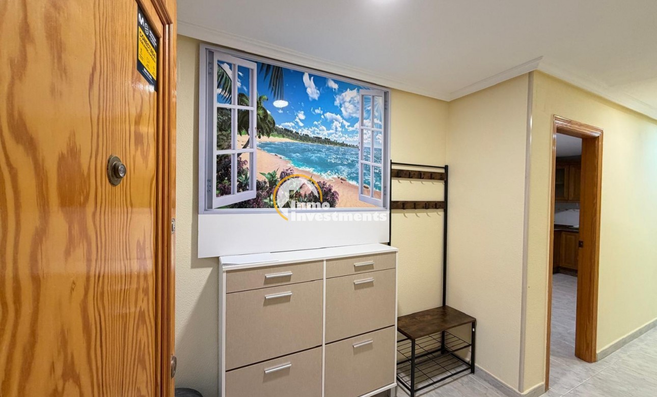 Resale - Apartment - Torrevieja - Playa del Cura