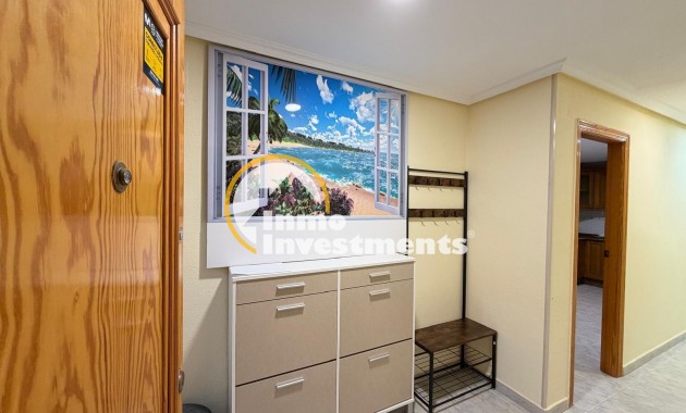 Resale - Apartment - Torrevieja - Playa del Cura