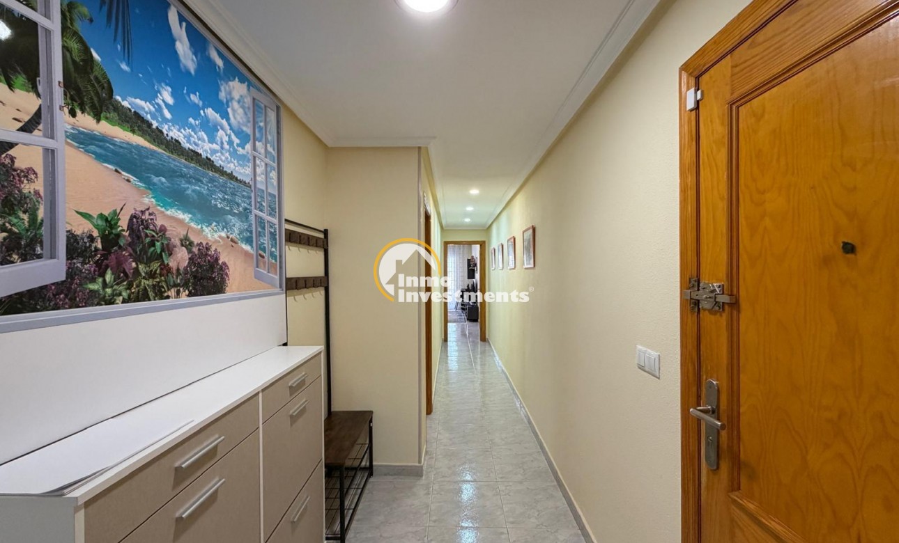 Resale - Apartment - Torrevieja - Playa del Cura
