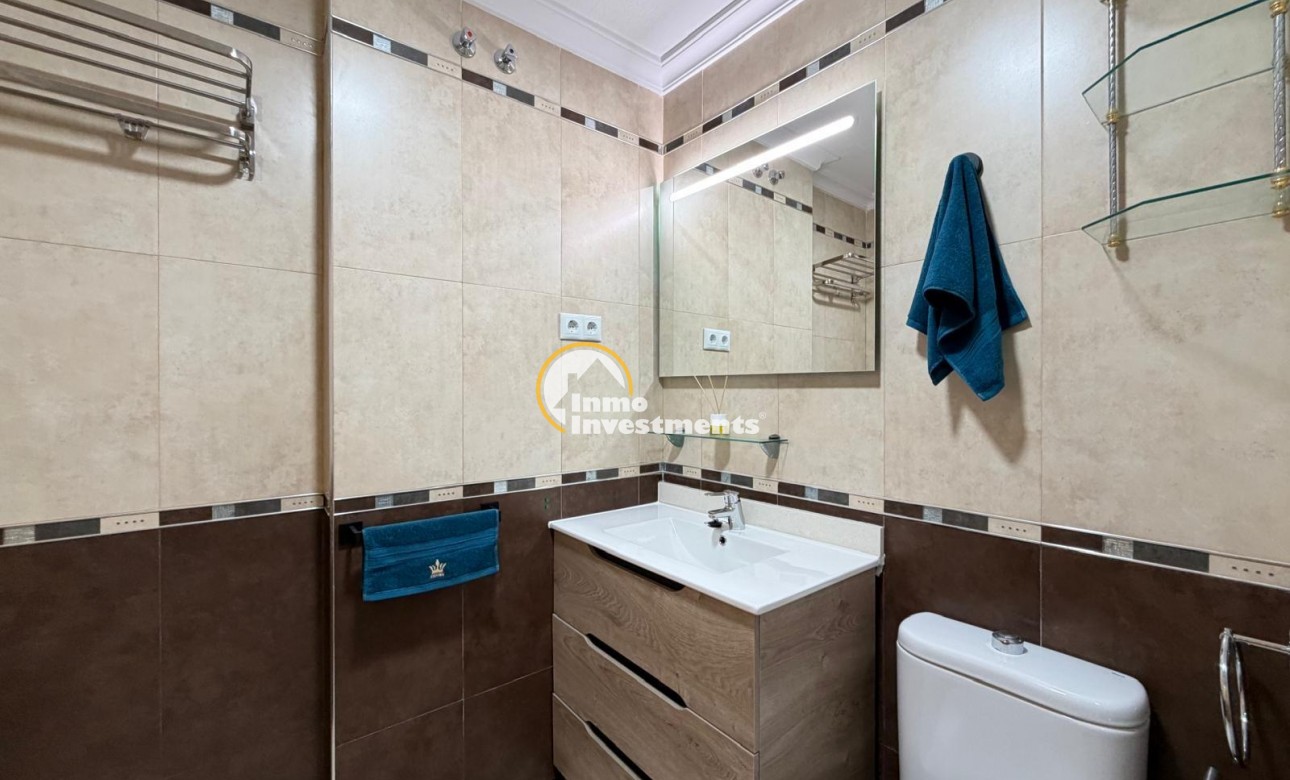 Resale - Apartment - Torrevieja - Playa del Cura