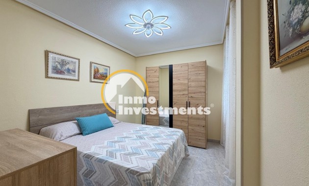Resale - Apartment - Torrevieja - Playa del Cura