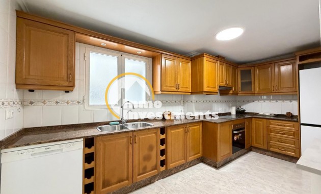 Resale - Apartment - Torrevieja - Playa del Cura