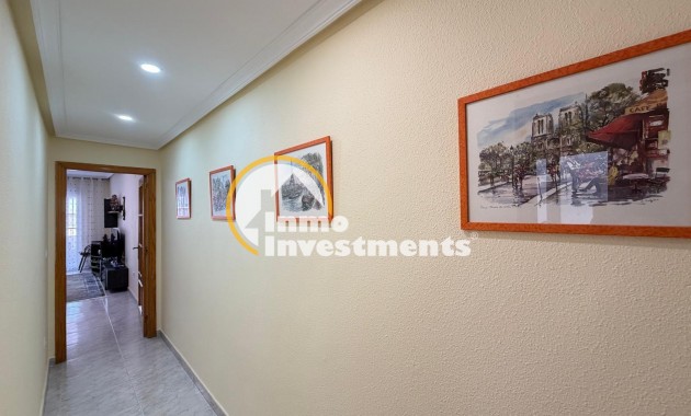 Resale - Apartment - Torrevieja - Playa del Cura