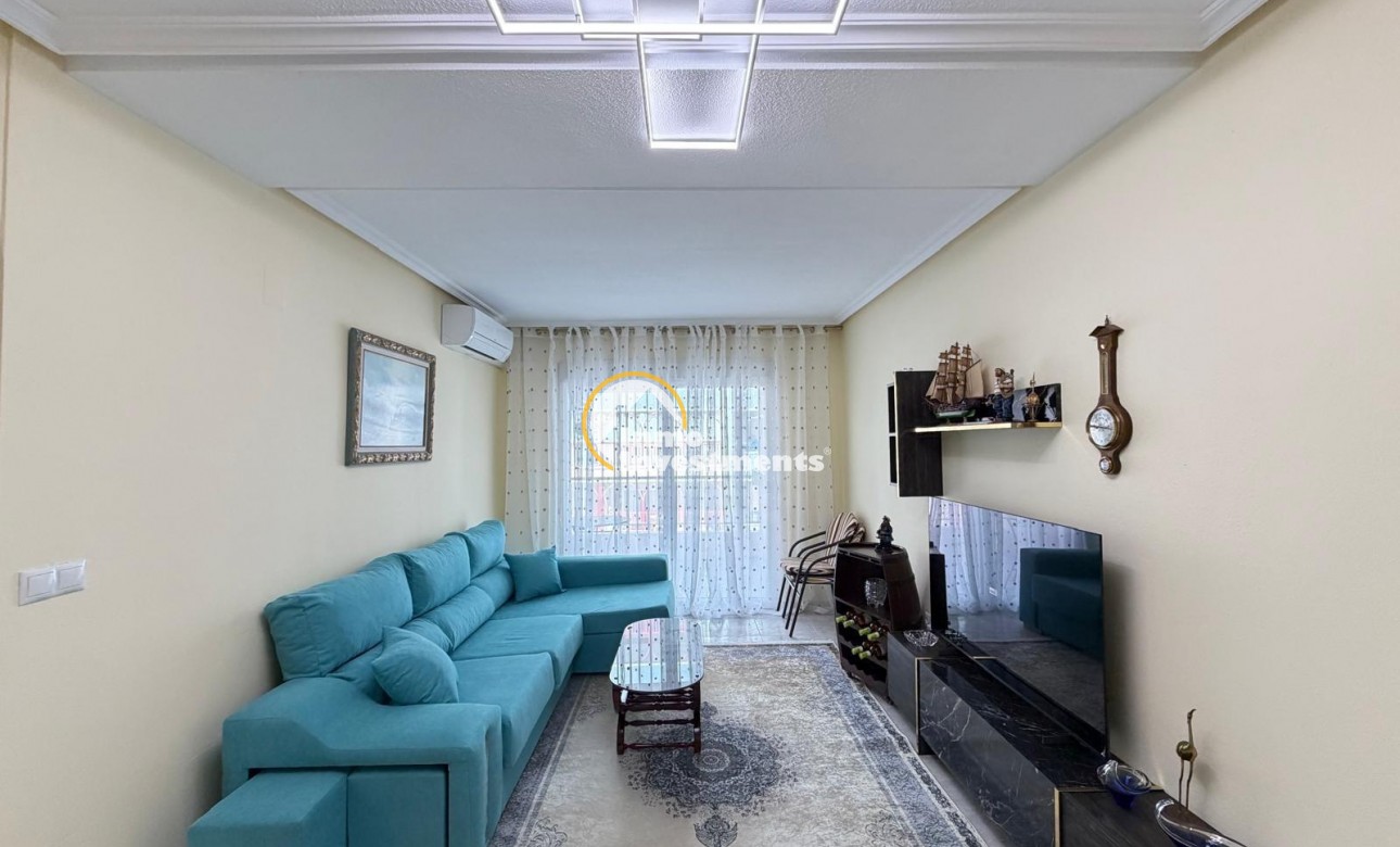 Resale - Apartment - Torrevieja - Playa del Cura