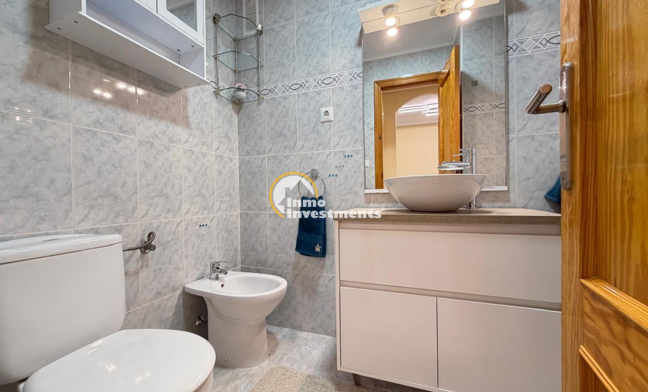 Resale - Apartment - Torrevieja - Playa del Cura
