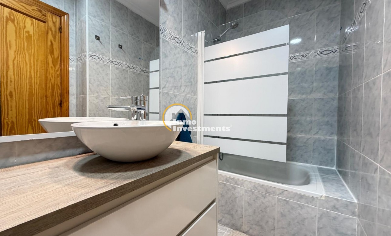 Resale - Apartment - Torrevieja - Playa del Cura