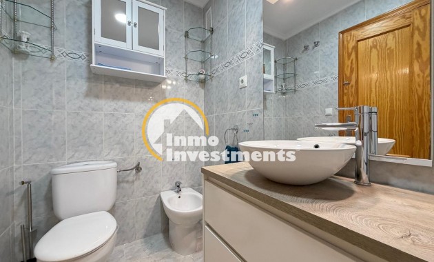 Resale - Apartment - Torrevieja - Playa del Cura