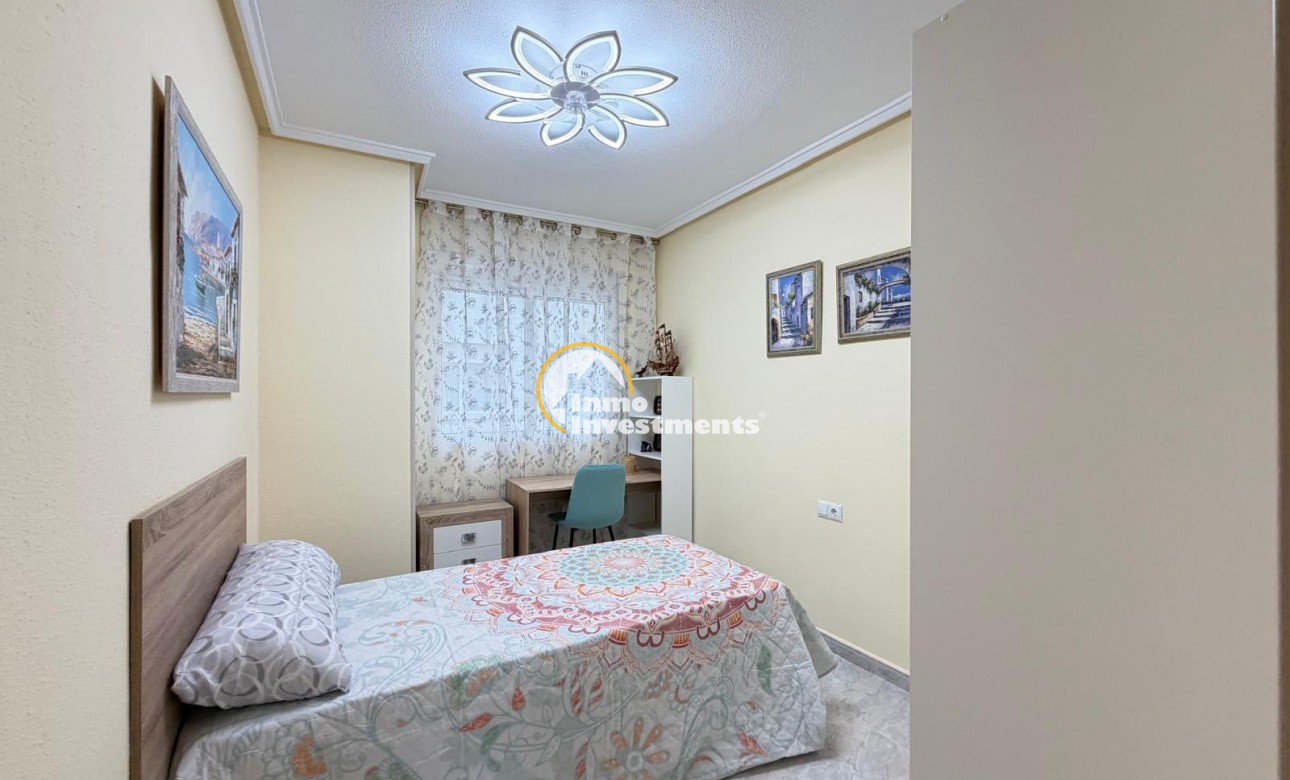 Resale - Apartment - Torrevieja - Playa del Cura