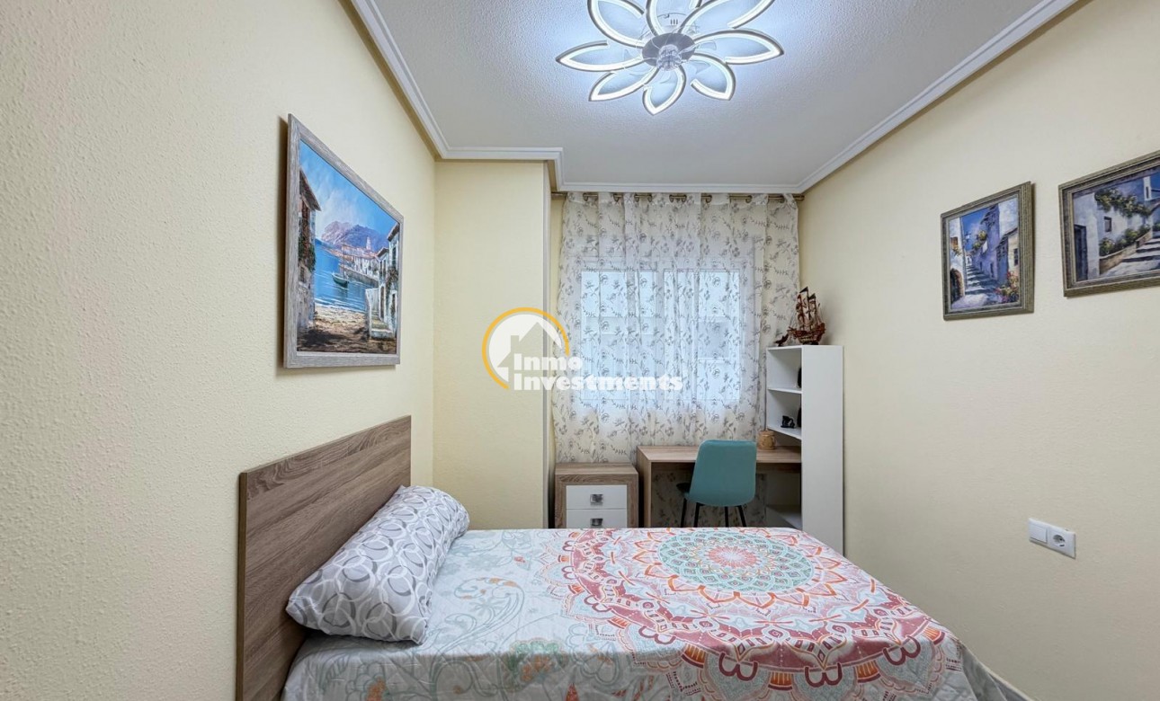 Resale - Apartment - Torrevieja - Playa del Cura