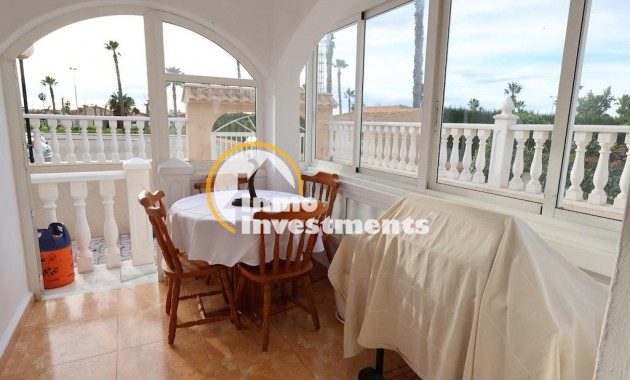 Reventa - Chalet independiente - Torrevieja - El Limonar