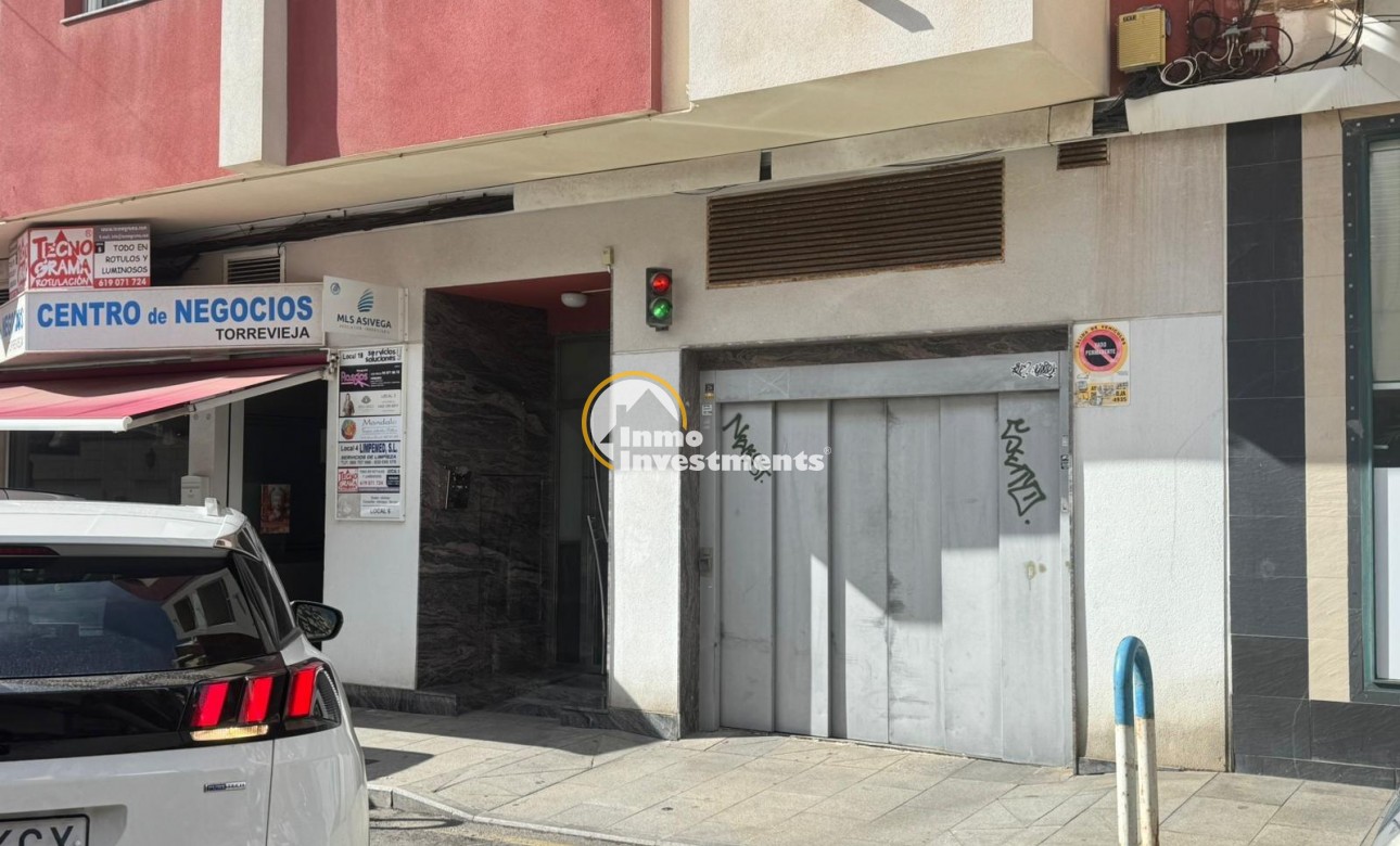 Resale - Garage - Torrevieja