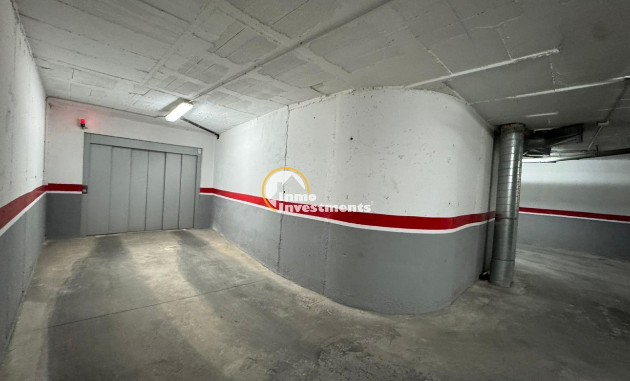 Resale - Garage - Torrevieja