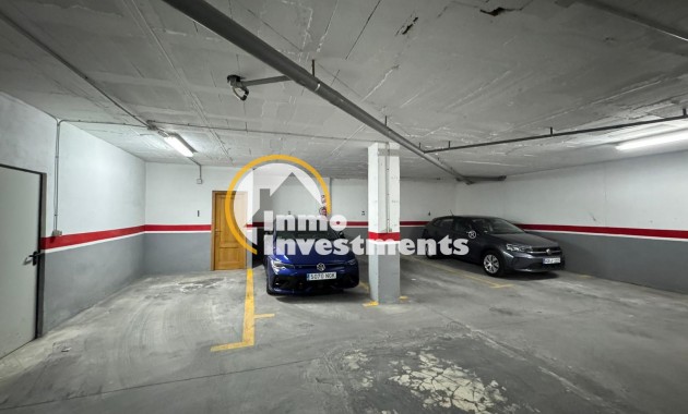 Resale - Garage - Torrevieja