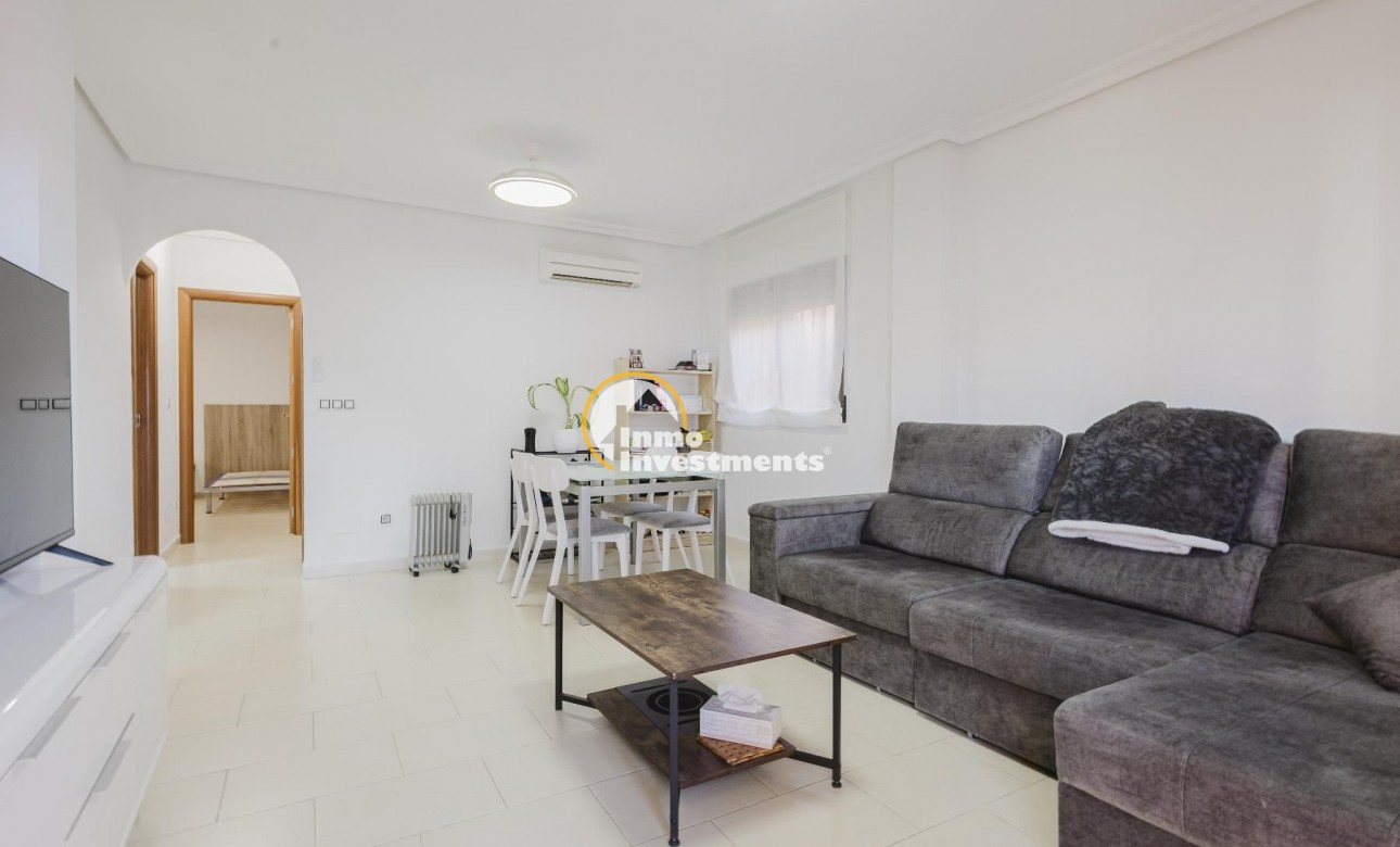 Reventa - Chalet independiente - Torrevieja - Aguas Nuevas