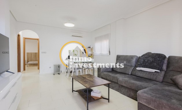 Reventa - Chalet independiente - Torrevieja - Aguas Nuevas