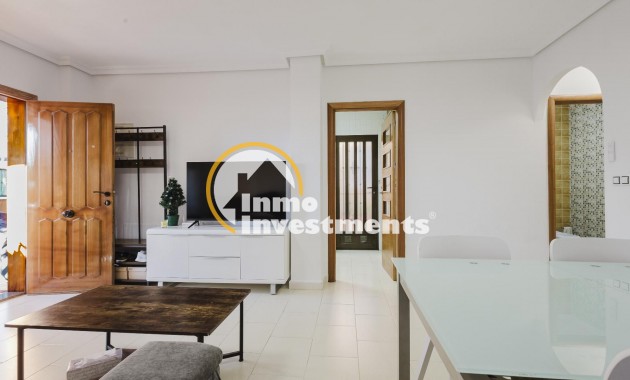 Reventa - Chalet independiente - Torrevieja - Aguas Nuevas