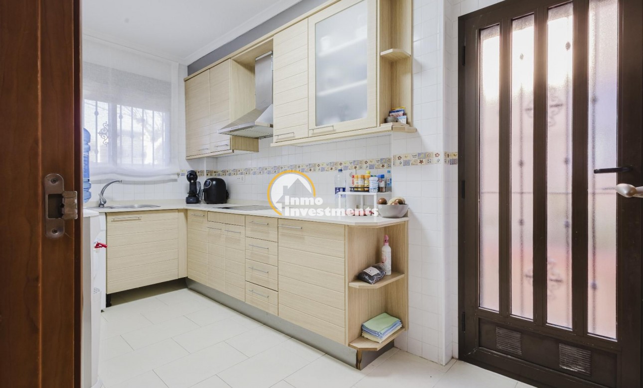 Reventa - Chalet independiente - Torrevieja - Aguas Nuevas