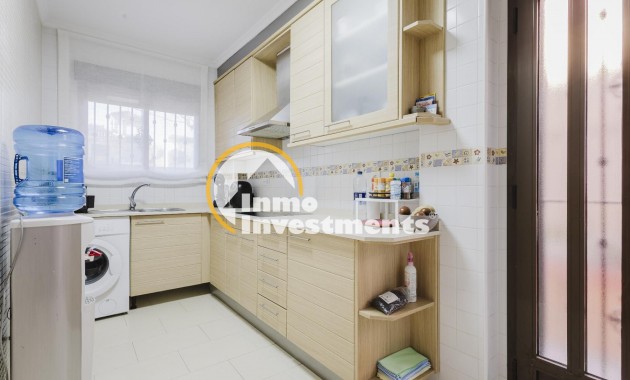 Reventa - Chalet independiente - Torrevieja - Aguas Nuevas