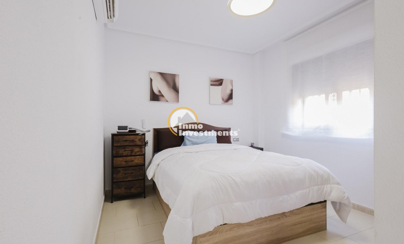 Reventa - Chalet independiente - Torrevieja - Aguas Nuevas