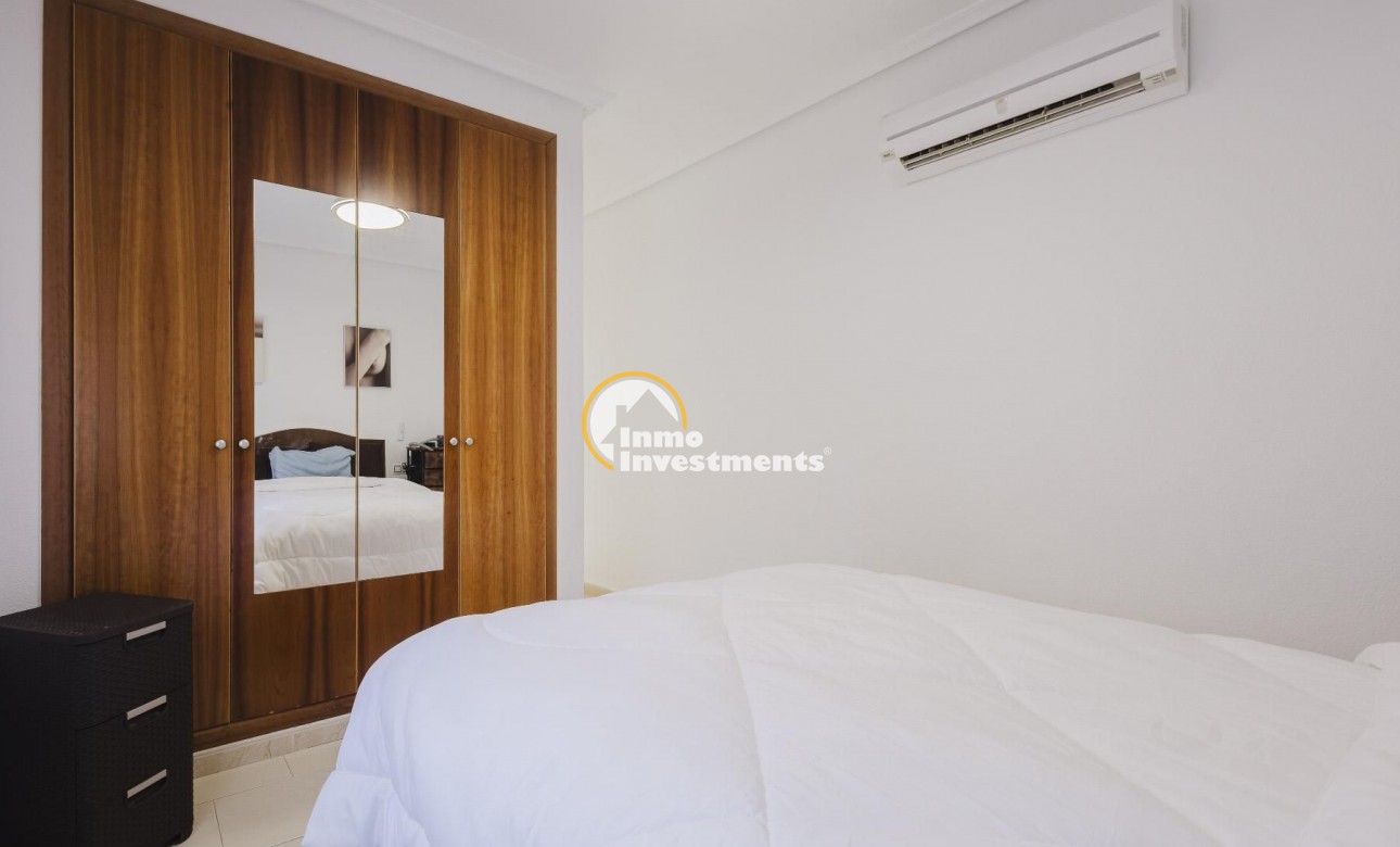 Reventa - Chalet independiente - Torrevieja - Aguas Nuevas