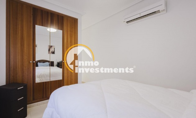 Reventa - Chalet independiente - Torrevieja - Aguas Nuevas