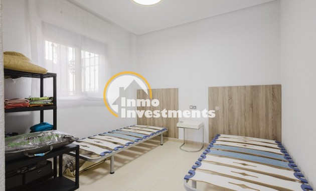 Reventa - Chalet independiente - Torrevieja - Aguas Nuevas