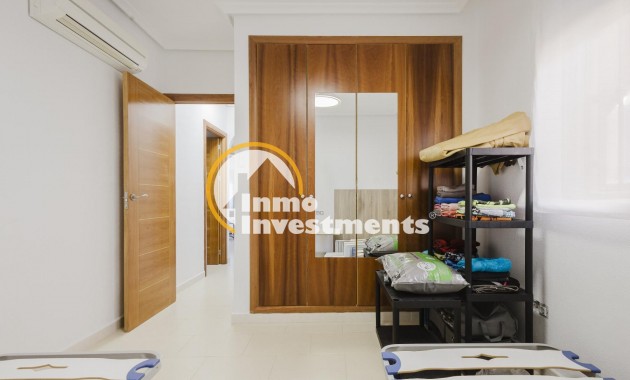 Reventa - Chalet independiente - Torrevieja - Aguas Nuevas