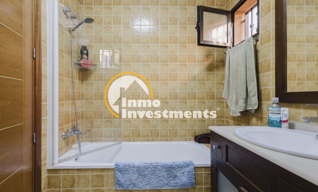 Reventa - Chalet independiente - Torrevieja - Aguas Nuevas