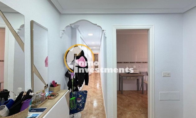 Resale - Apartment - Torrevieja - Playa del Cura