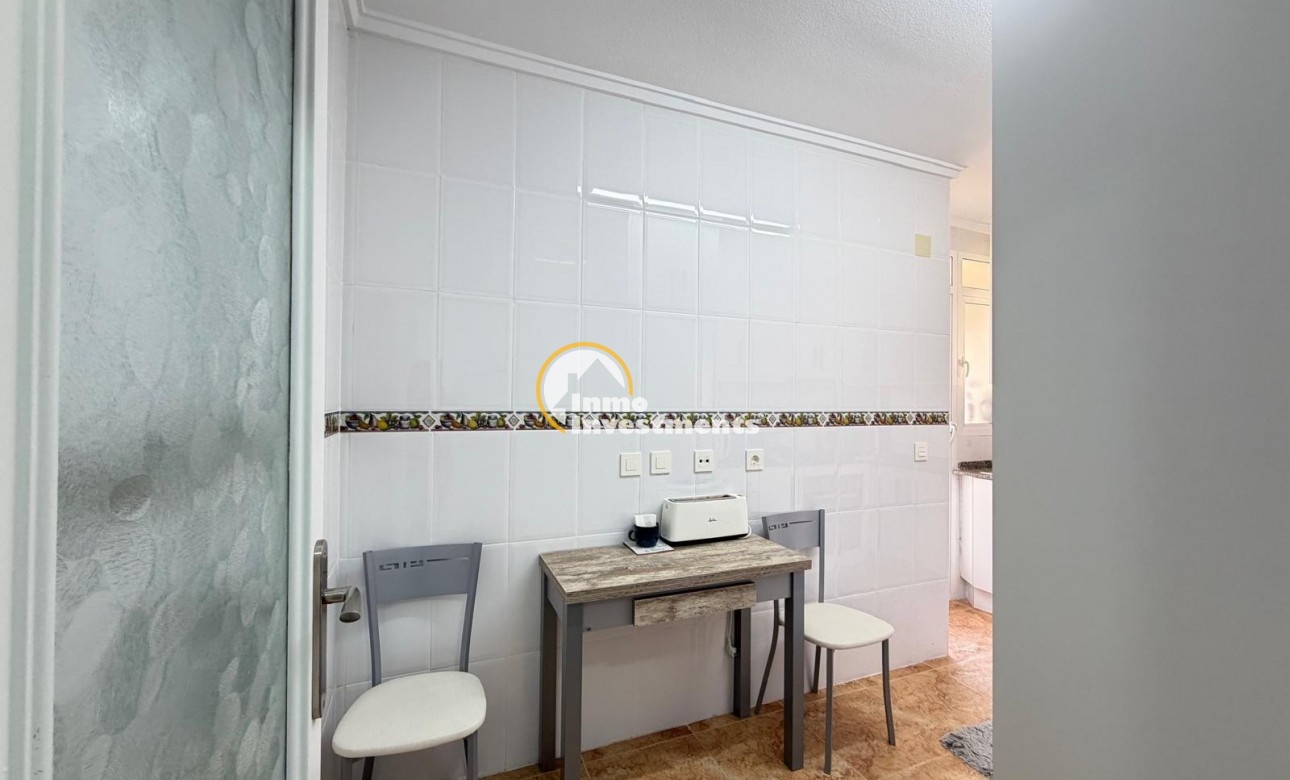 Resale - Apartment - Torrevieja - Playa del Cura