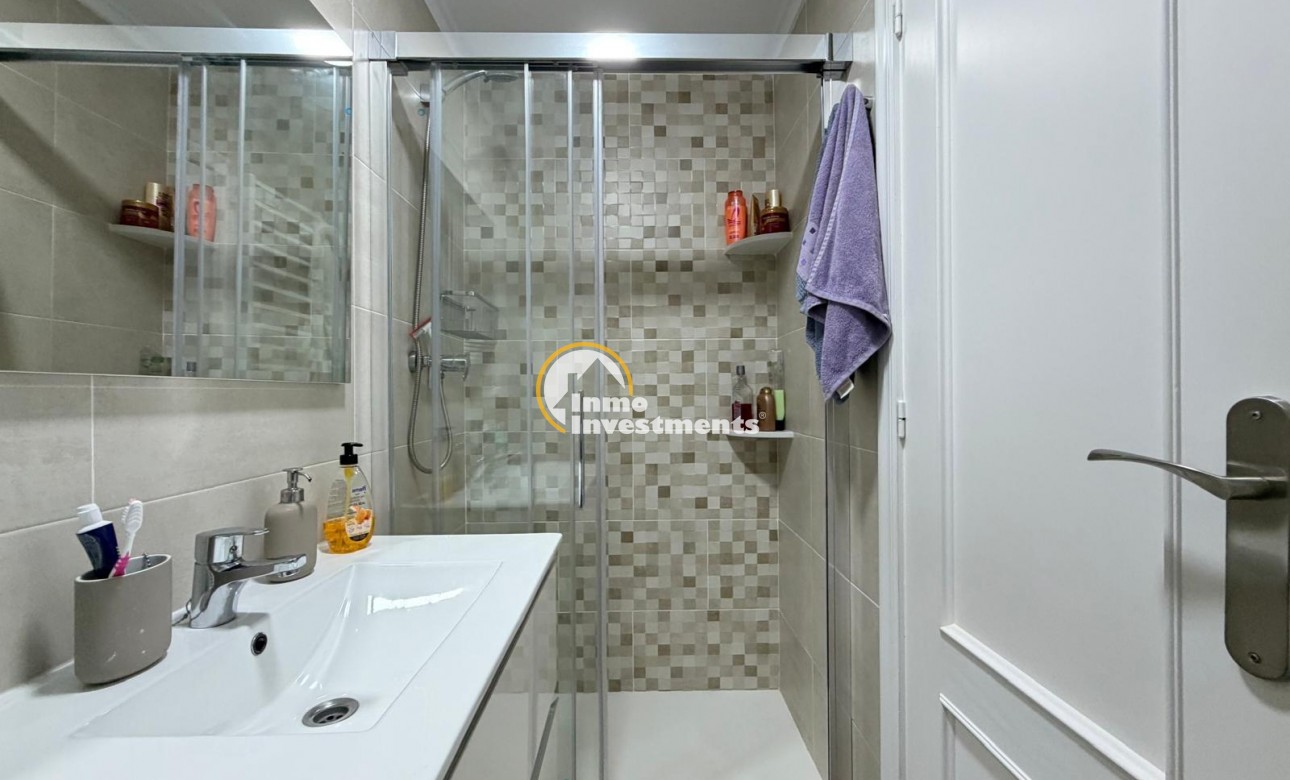 Resale - Apartment - Torrevieja - Playa del Cura