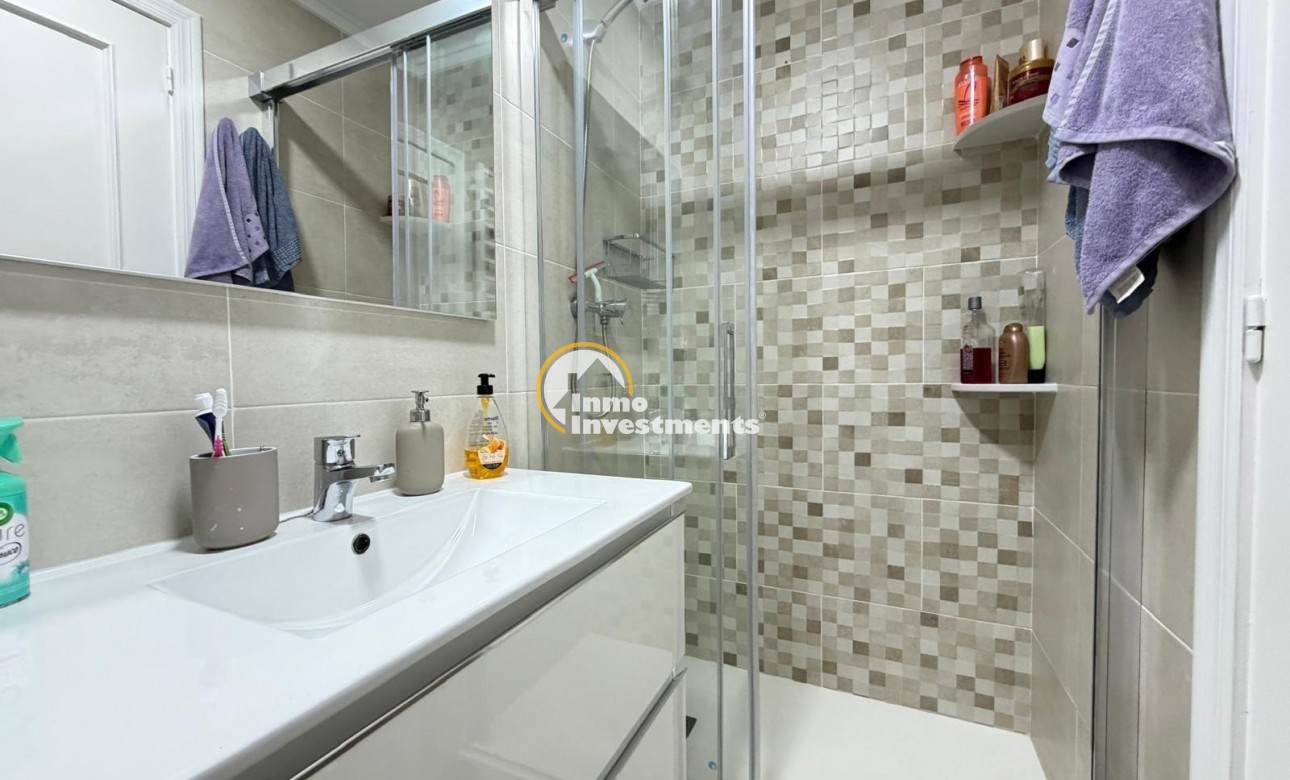 Resale - Apartment - Torrevieja - Playa del Cura