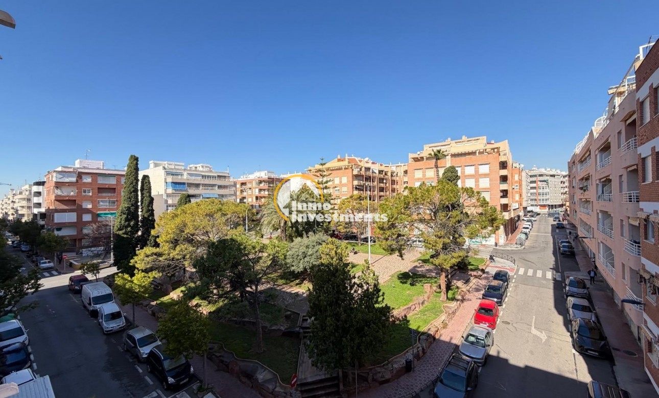 Resale - Apartment - Torrevieja - Playa del Cura