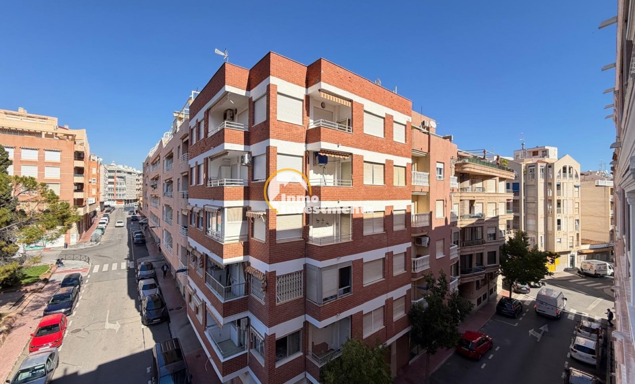 Resale - Apartment - Torrevieja - Playa del Cura