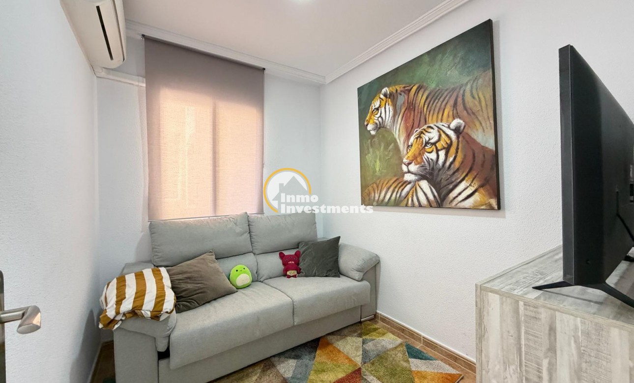 Resale - Apartment - Torrevieja - Playa del Cura