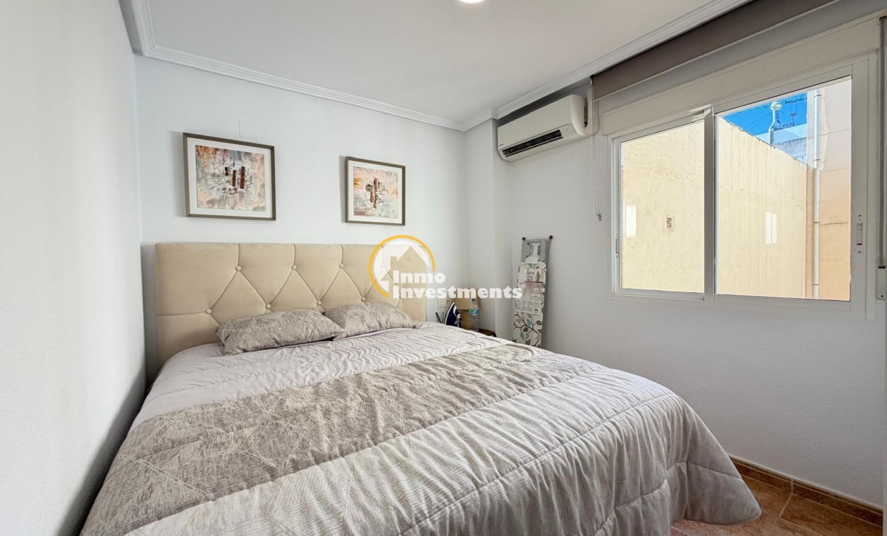 Resale - Apartment - Torrevieja - Playa del Cura