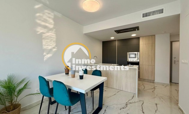 Resale - Penthouse - Los Altos