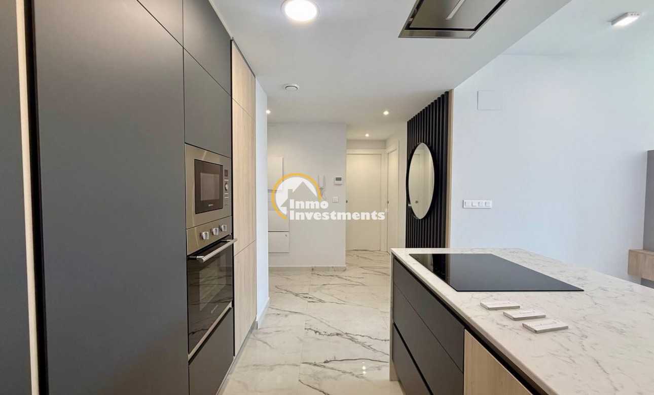 Resale - Penthouse - Los Altos