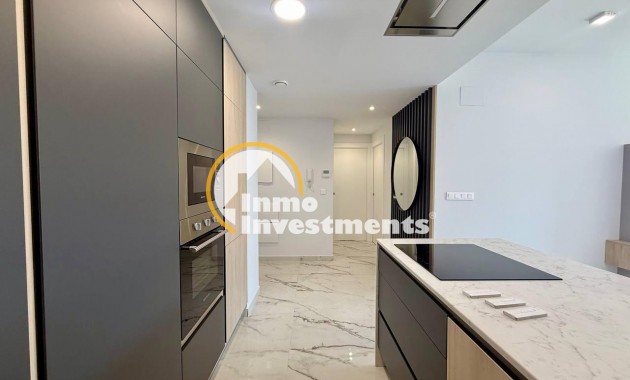 Resale - Penthouse - Los Altos