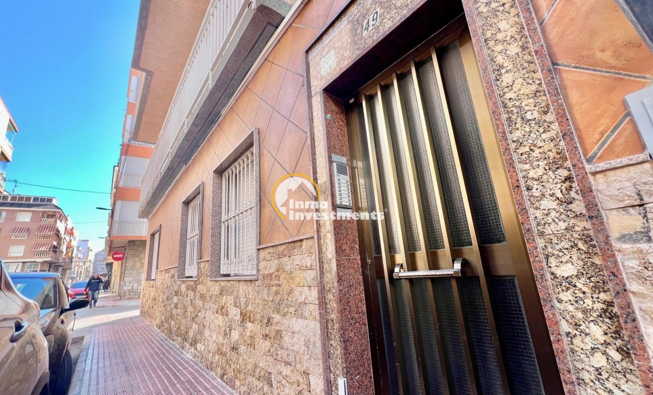 Resale - Apartment - Santa Pola - Puerto