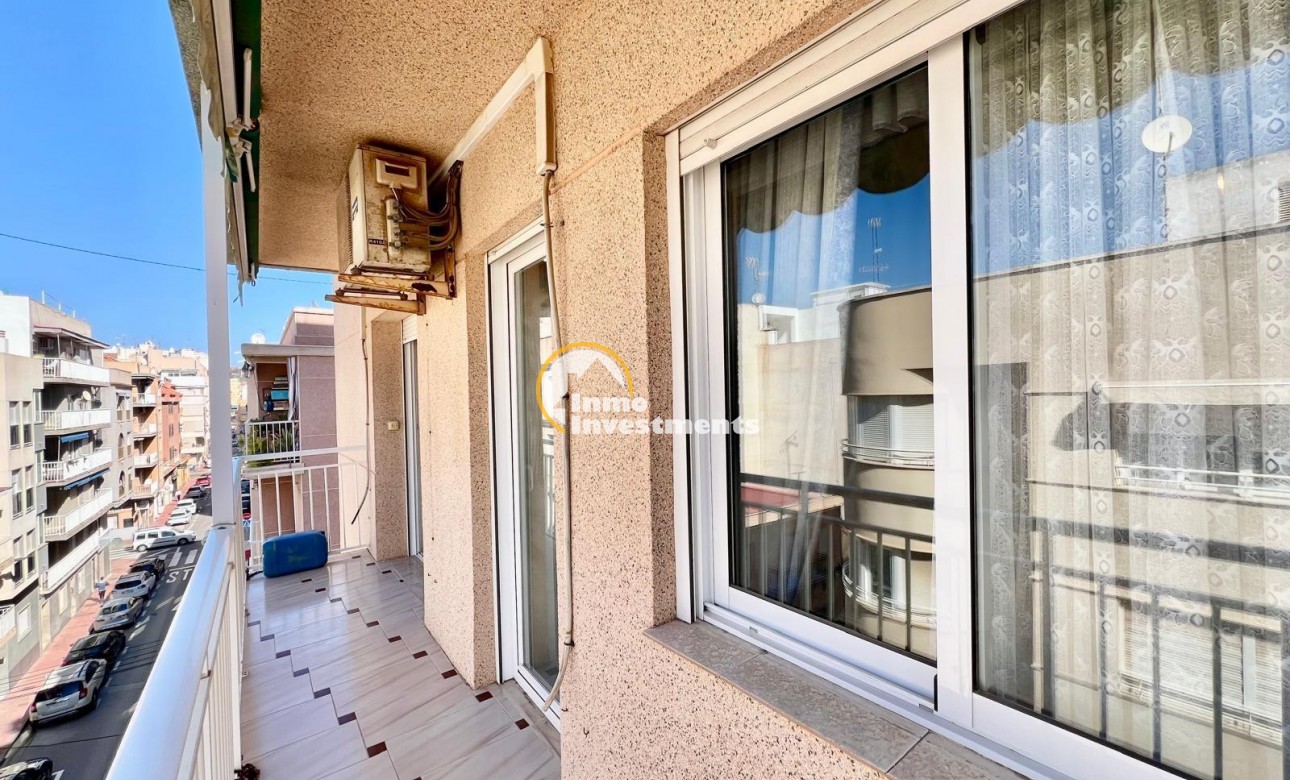 Resale - Apartment - Santa Pola - Puerto