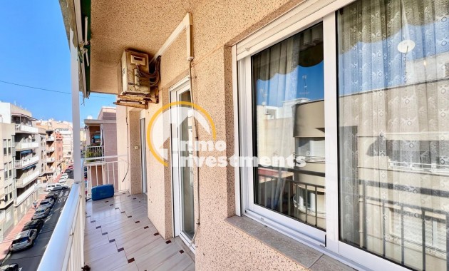 Resale - Apartment - Santa Pola - Puerto