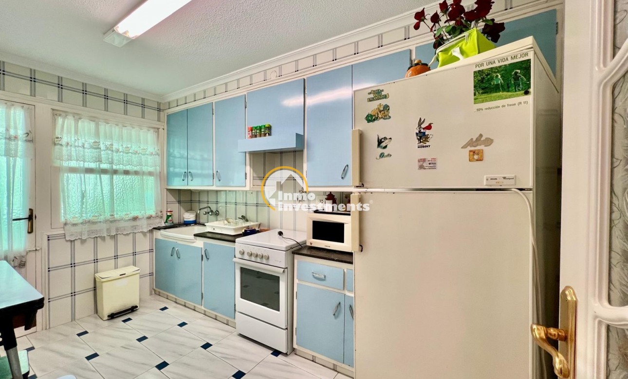 Resale - Apartment - Santa Pola - Puerto