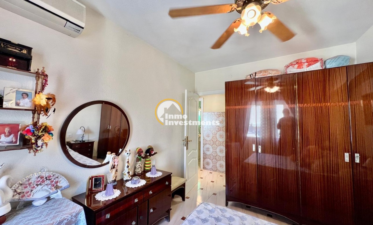 Resale - Apartment - Santa Pola - Puerto