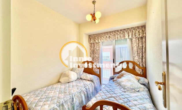 Resale - Apartment - Santa Pola - Puerto