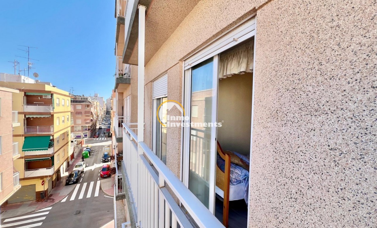 Resale - Apartment - Santa Pola - Puerto