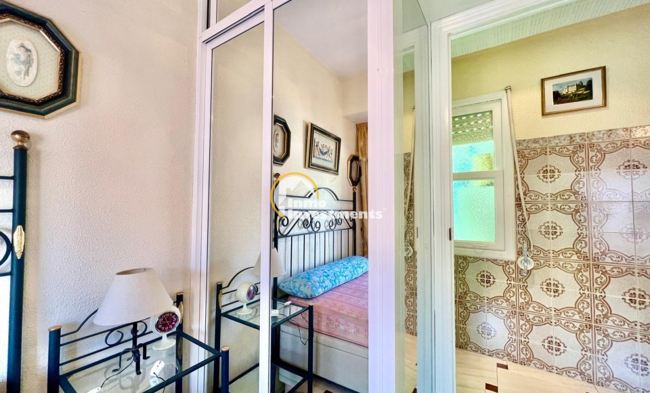 Resale - Apartment - Santa Pola - Puerto