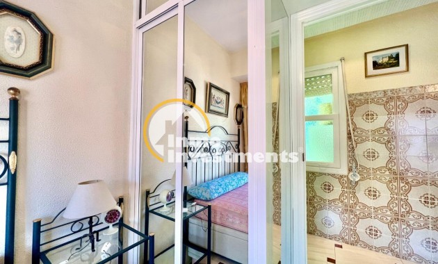 Resale - Apartment - Santa Pola - Puerto