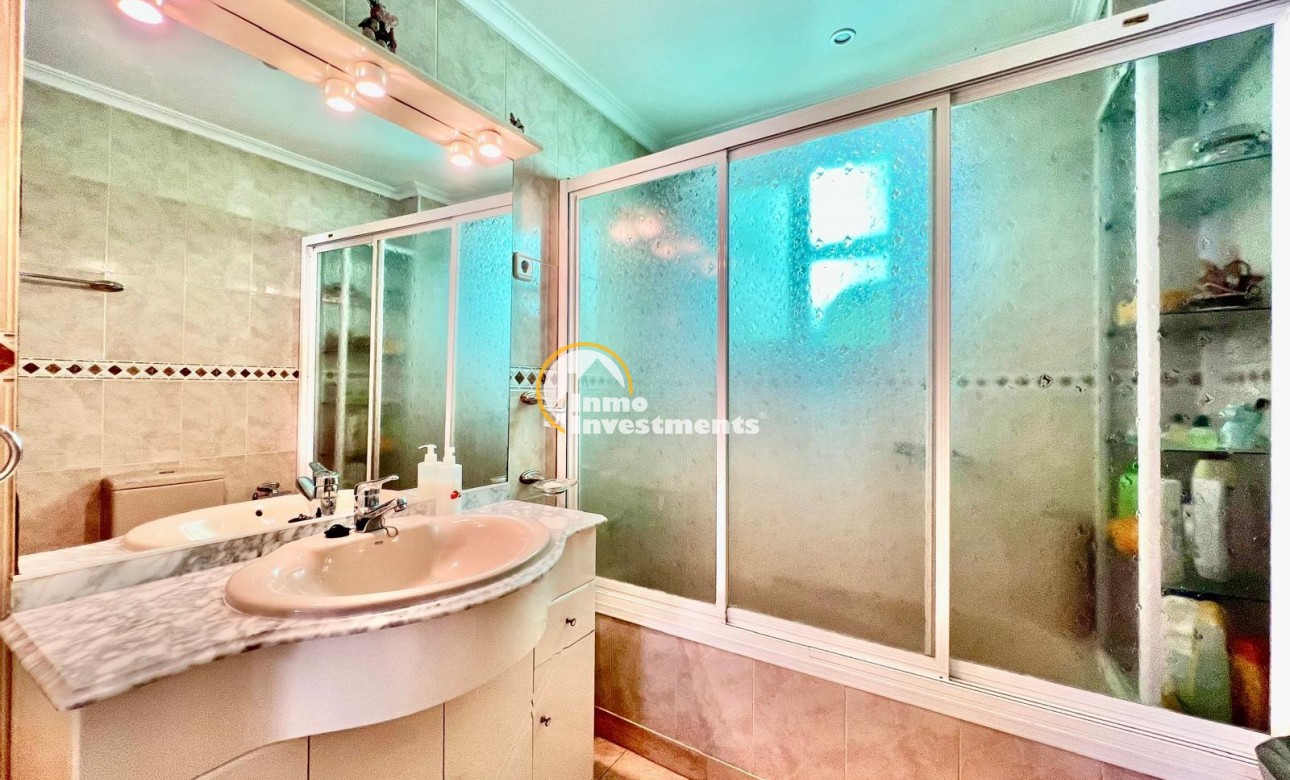 Resale - Apartment - Santa Pola - Puerto