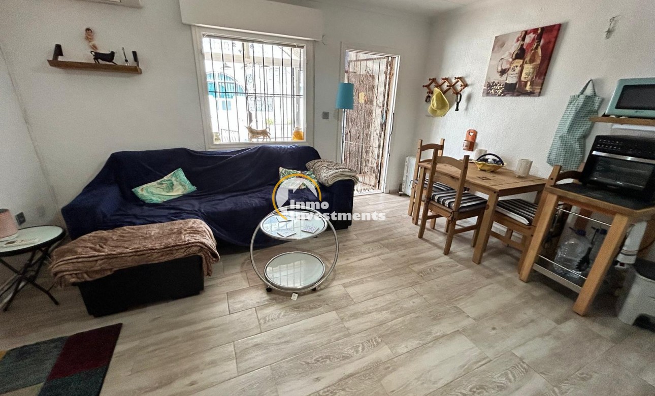 Resale - Bungalow - Torrevieja - El Chaparral